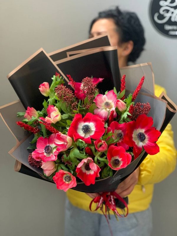 BOUQUET RED ANEMONE