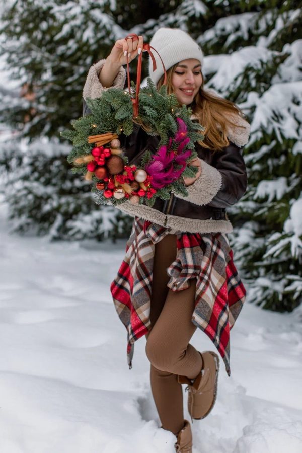 WINTER WREATH RED