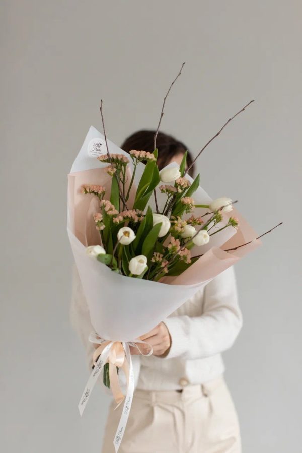 SPRING WHITE TULIPS S