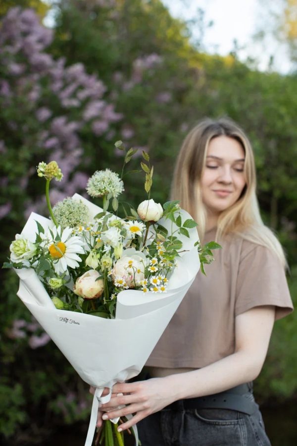 SUMMER WHITE BOUQUET