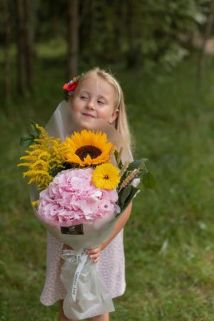 SCHOOL PINK YELLOW BOUQUET