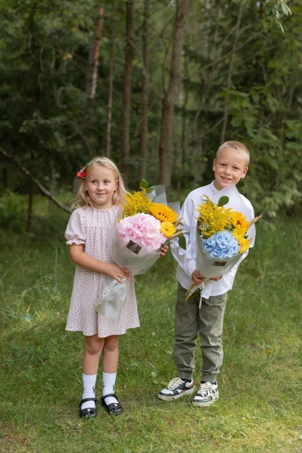 SCHOOL BLUE YELLOW BOUQUET